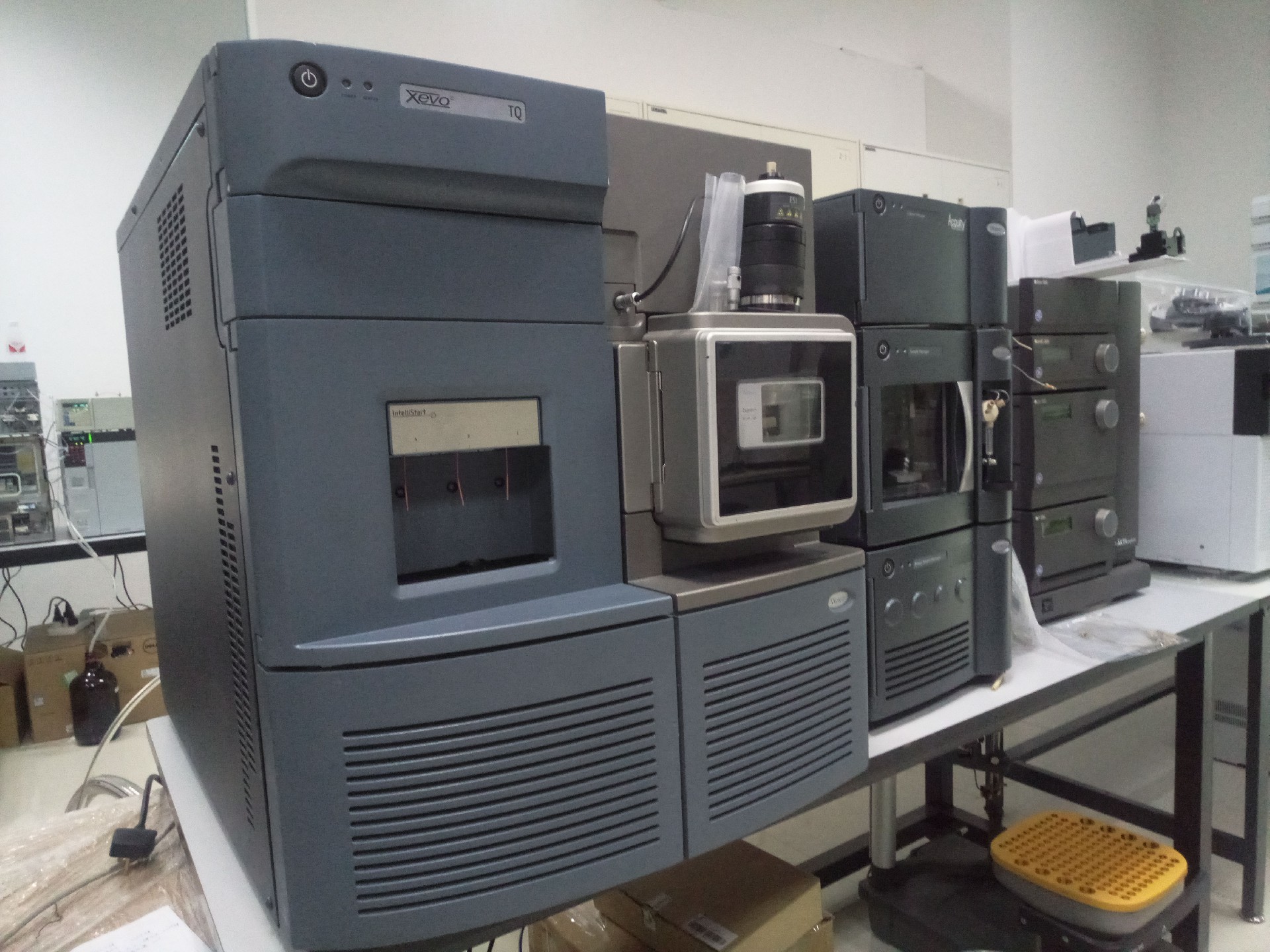 牛奶中大環内酯類抗生素的自動化分析